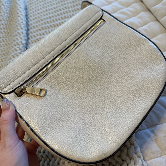 White Coach Saddle Bag with gold hardware - Picture 5 of 8